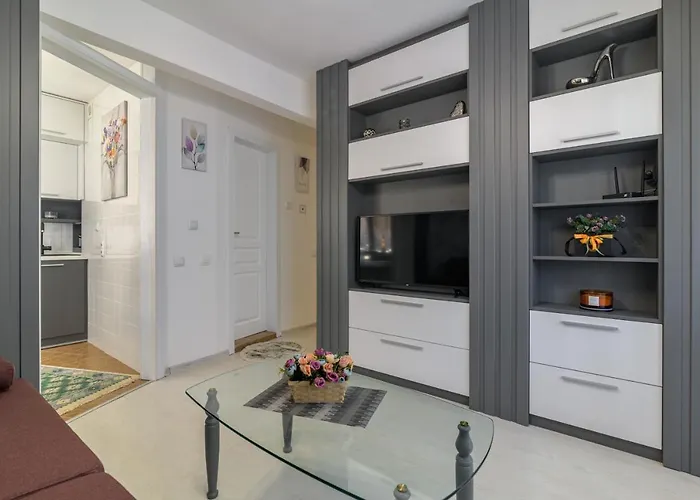 дрийм Real Jewel In Center * Варна